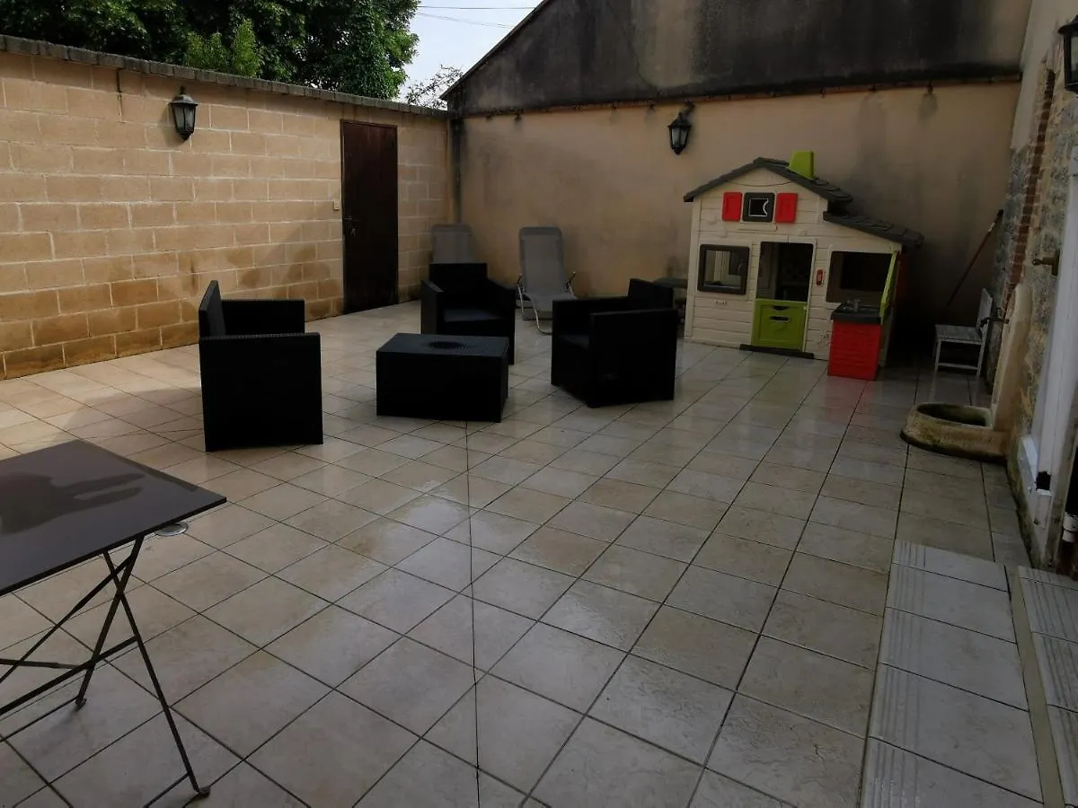 Villa Charmante maison de ville avec grande de terrasse à Caussade