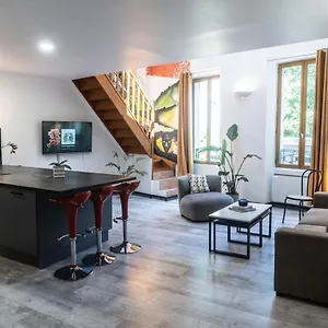 Duplex Street-art Centre-ville Appartement Avignon